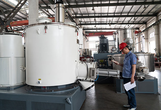 鋰電混合機(jī) 鋰電混合機(jī)